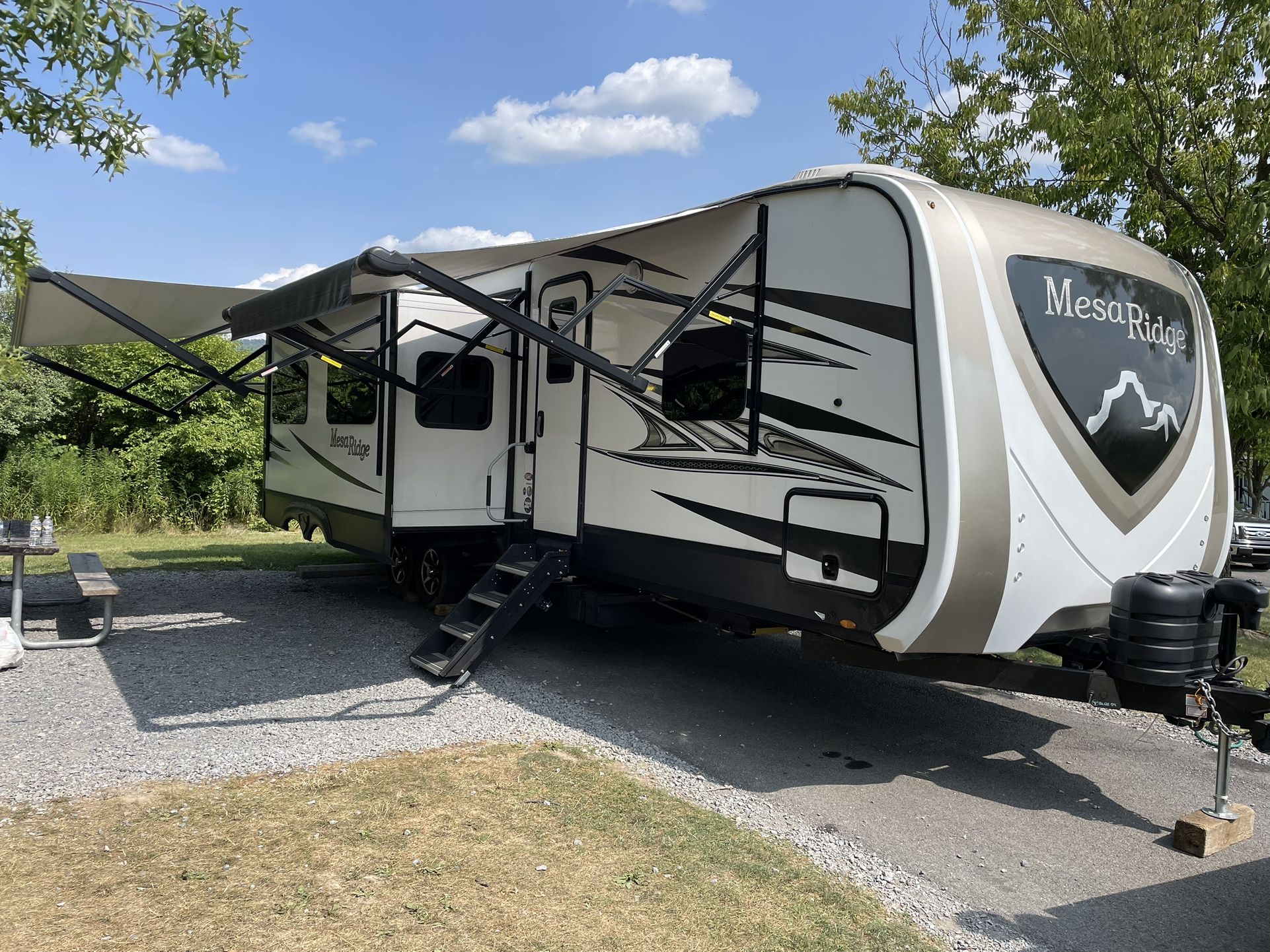 2020 Mesa Ridge Travel Trailer MR328BHS