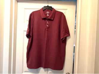 Croft & Barrow polo shirt features a deep burgundy color & a classic three-button placket