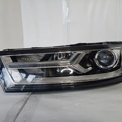 2017-2019 AUDI Q7 XENON LEFT DRIVER SIDE Headlight Assembly Capa TYC certified