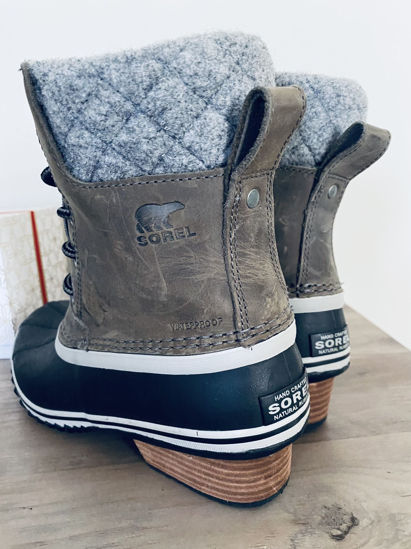 Sorel Boots Size 8 New