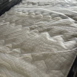 Queen Size Bed Medium Firm