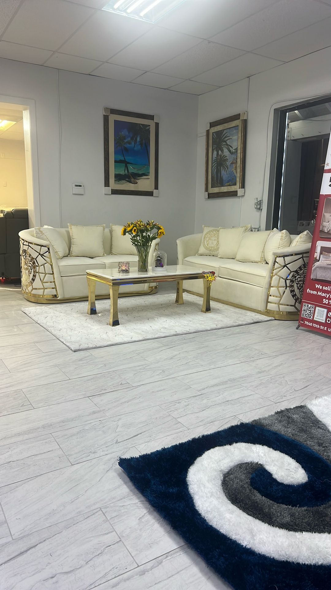 Sofa Loveseat Table Set With Rug!!