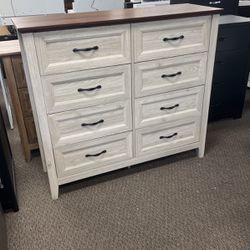 Dresser for Bedroom, 8 Drawer Dresser with Metal Handles, White Chest of Drawers for Living Room, Entryway and Hallway, White Beige