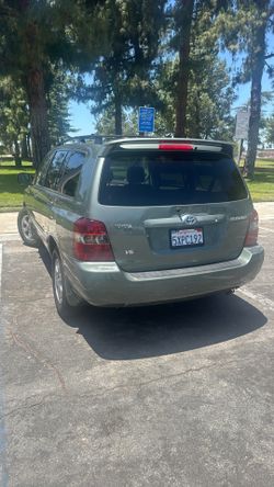 Toyota Higlander 2007 título limpio