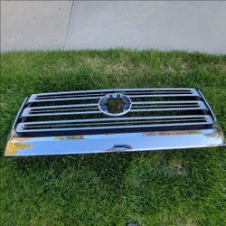 Toyota Tundra Grill Limited 1794