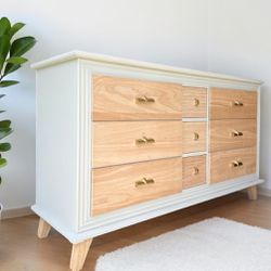 Gorgeous Mcm Solid Wood Lowboy Dresser / Sideboard 