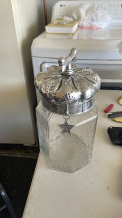 Author, Court Good dog treat jar