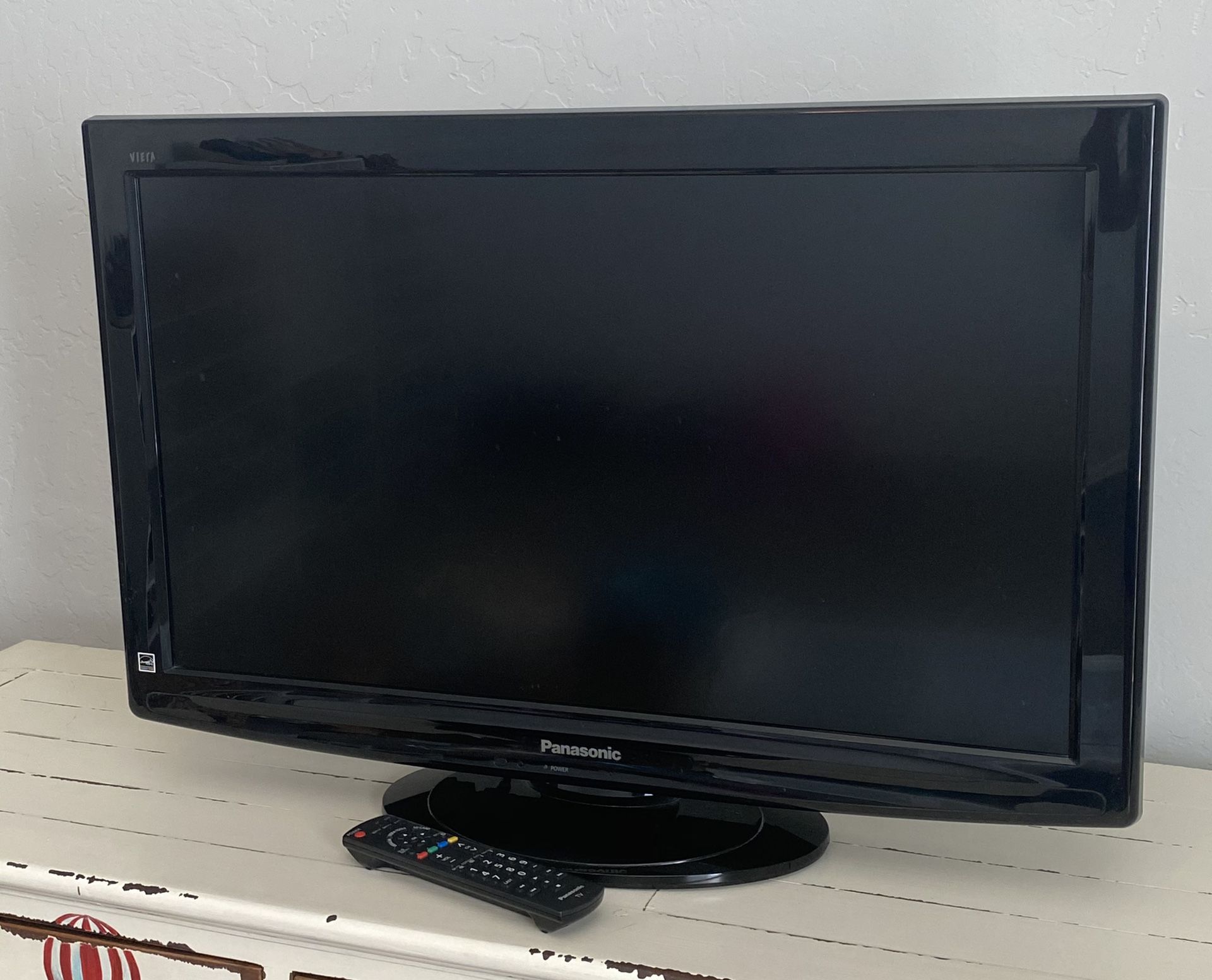 32” Panasonic LCD TV