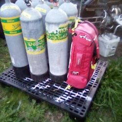Scuba Tanks And Backpack 