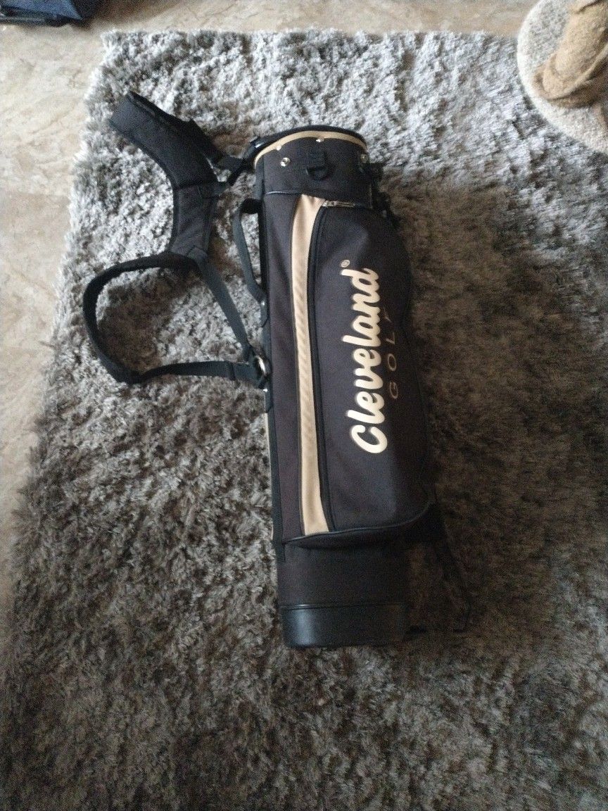 Cleveland Juniors Golf Bag (Great Cond.)
