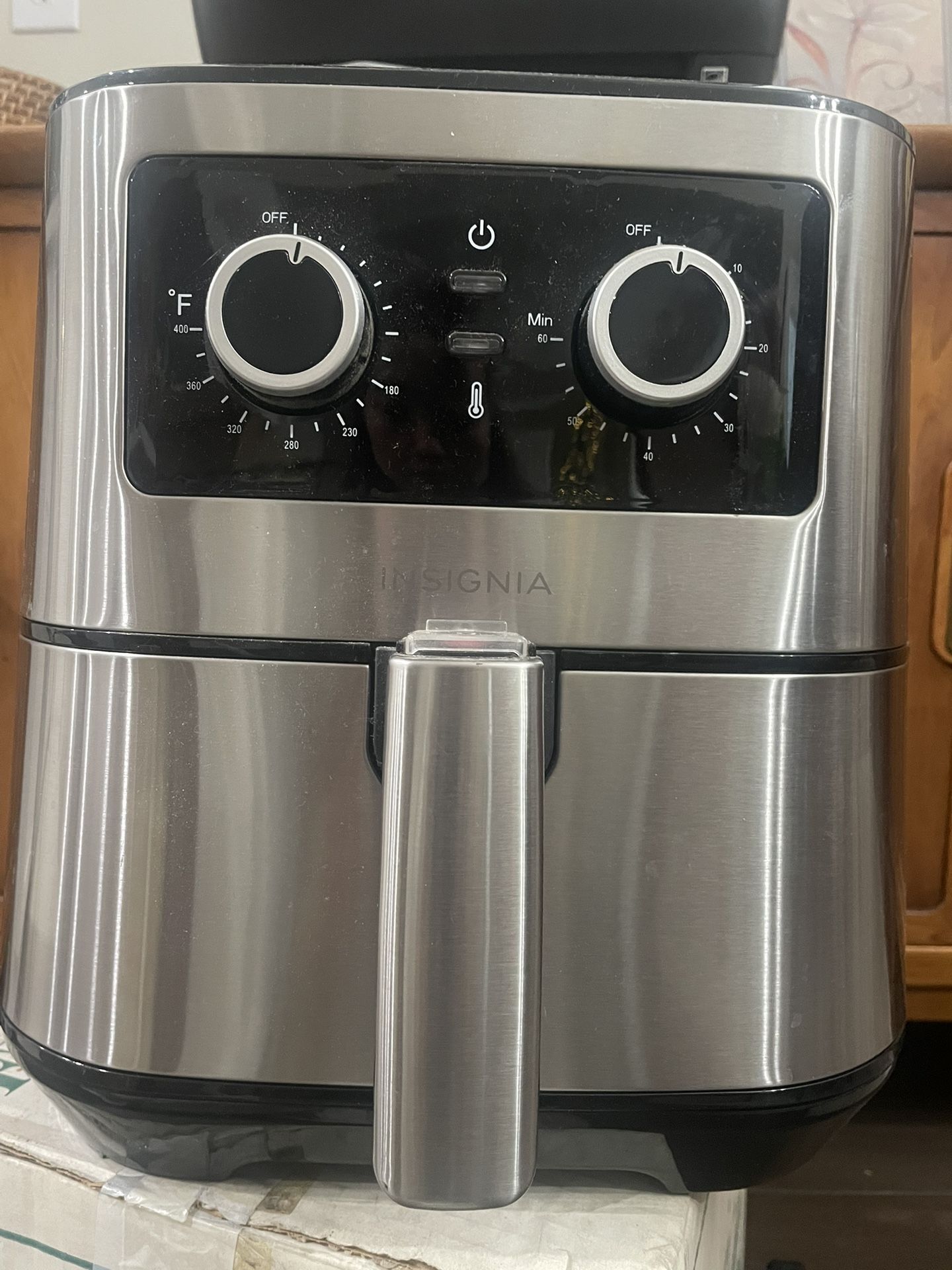 Insignia Airfryer 6 qt 400F
