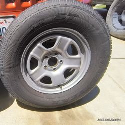 Goodyear Tires Off A Jeep Patriot 2012. Good Condition 