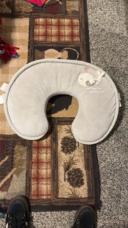 Breast Feeding Pillow
