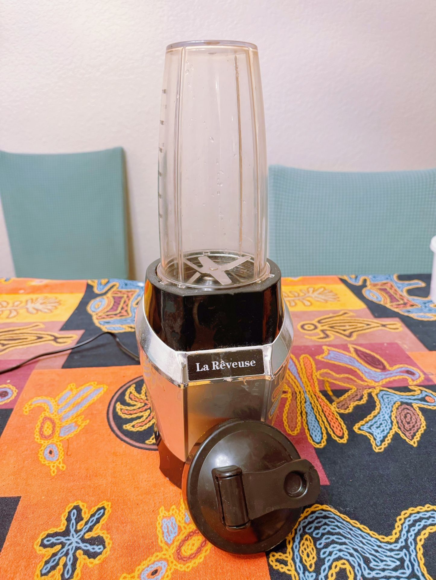 La Reveuse Countertop Blender 600 Watts
