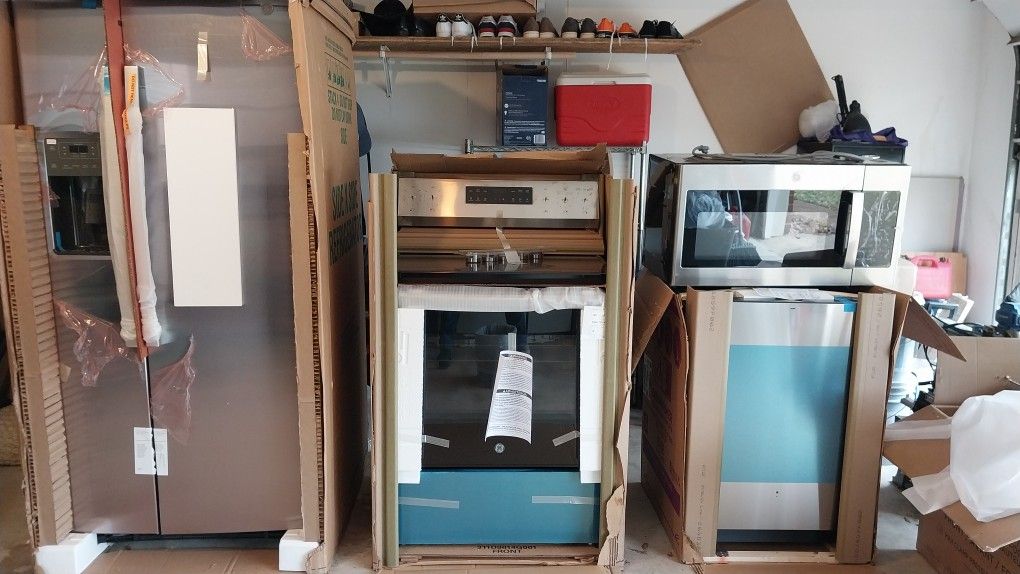 GE Brand 3 Piece  Kitchenette  Set