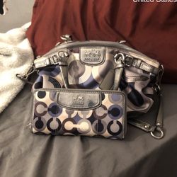 Coach Purse With Matching Wallet