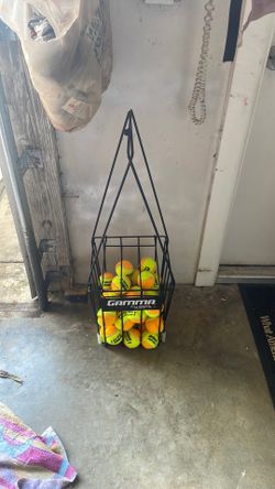 Tennis ball
