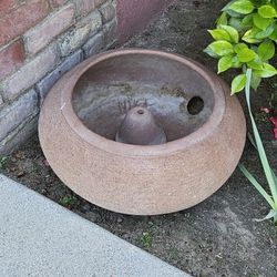 Large Garden Hose Pot