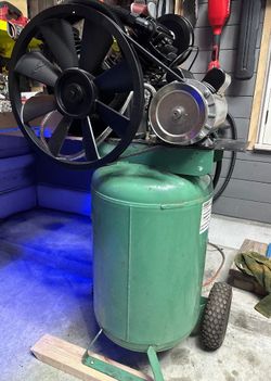 17 CFM Air Compressor - Good Working Condiiton