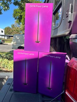 OIYN Floor Lamp – Lot of 3