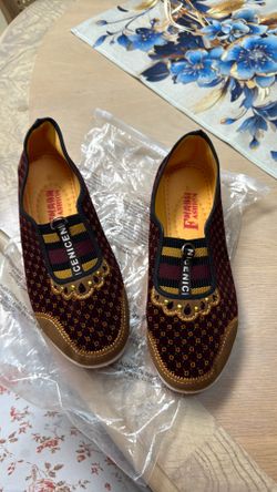 Women Moccasins size 41