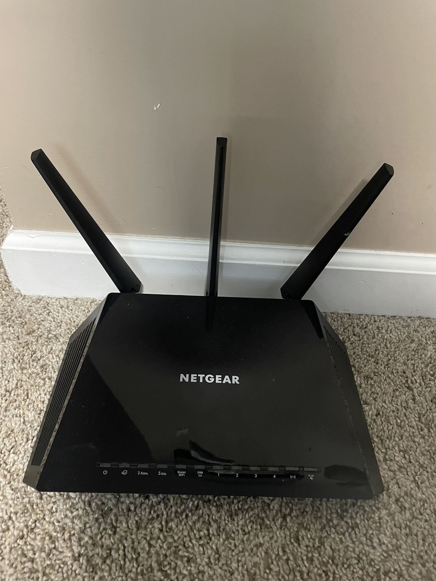 NETGEAR Nighthawk AC1750 Smart Wi-Fi Router