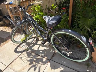 Huffy Cranbrook & Huffy Nel Lusso Beach Cruisers w/ Baskets – Set of 2