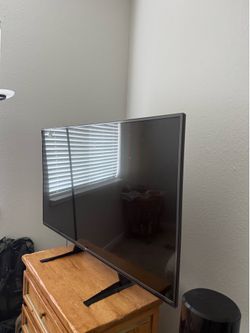 LG 55" 4K UHD Smart TV + TV Stand – Great Condition – Smart TV