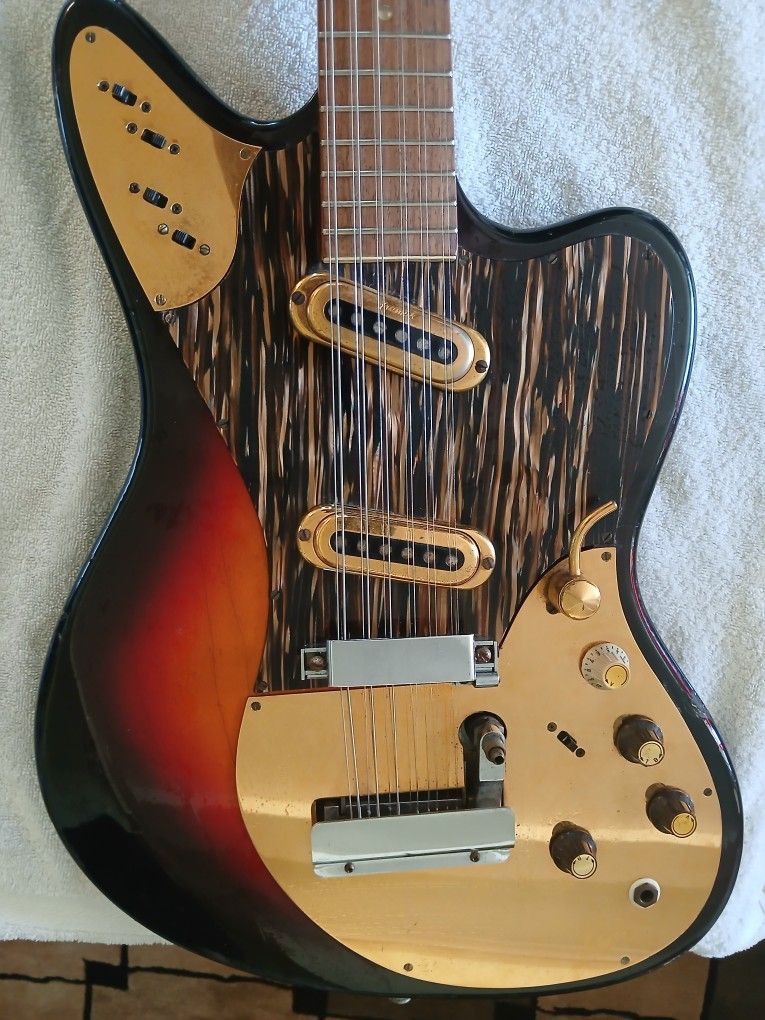 Electric Guitar 