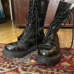 Demonia steel toe combat boots 