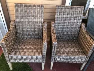 2 Patio wicker chairs