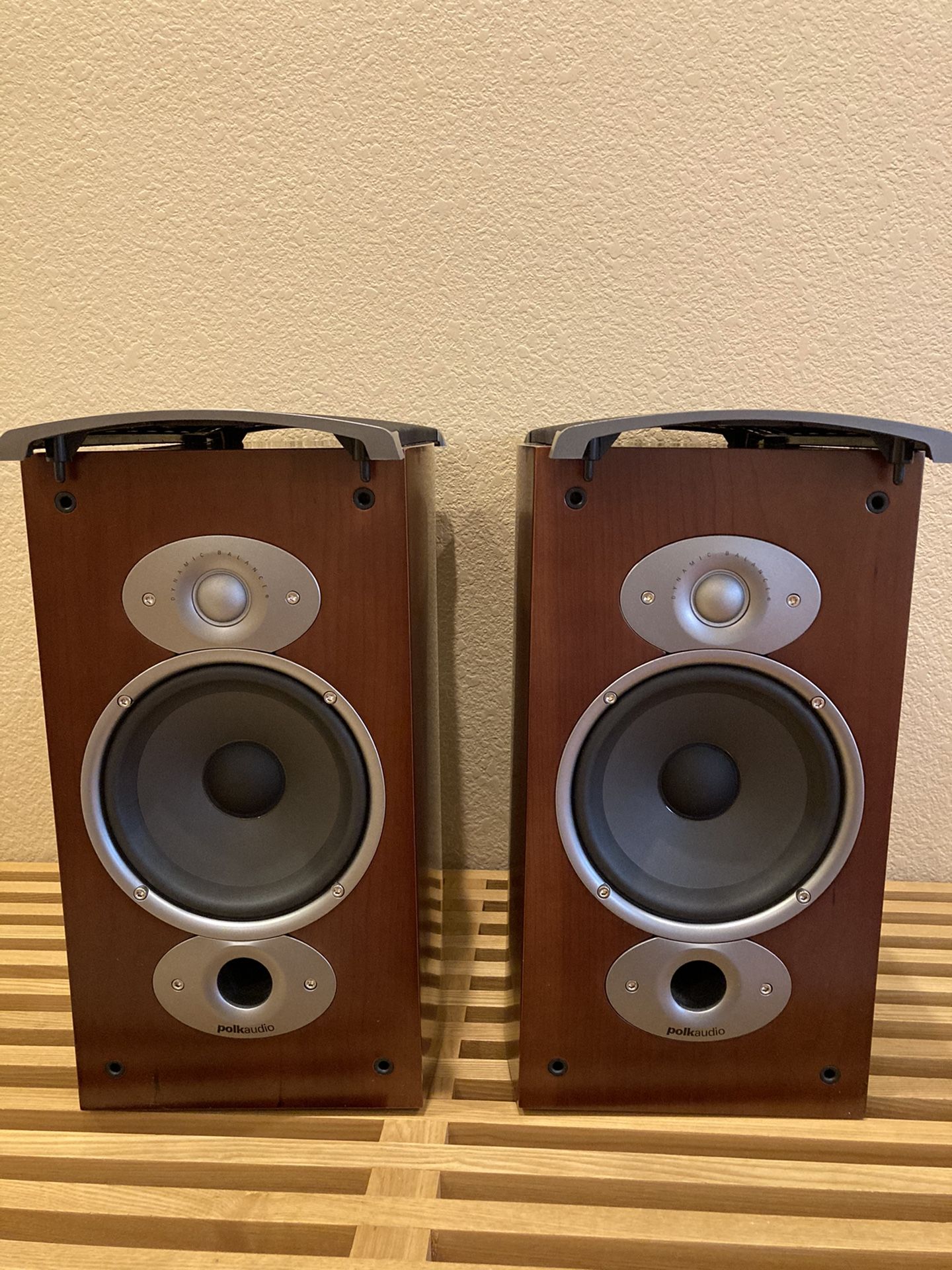 Polk Audio RTi A3 speakers high end