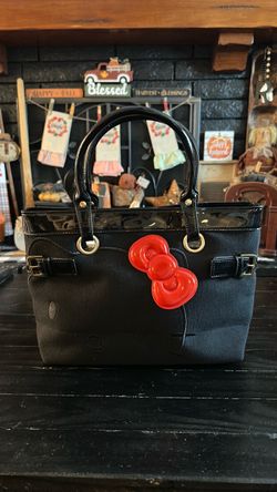 Hello Kitty Purse