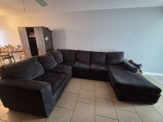 Sectional couch