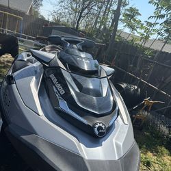 2019  Seadoo Jetski GTX limited 300 Supercharge