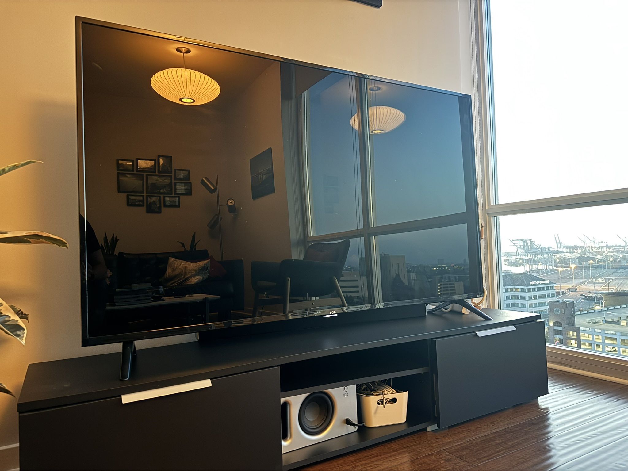 ๐บ Modern TV Stand โ Fits up to 78โ TVs! Selling our stylish, low-profile TV stand that currently holds a 65โ TV