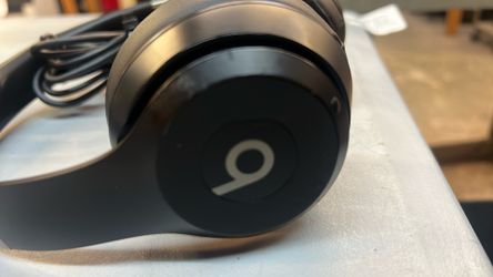 Beats Solo 4