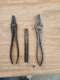 Old tools, Stanely no. 745 chisel, German made Button pliers and Cutrrier ands Koeth shears
