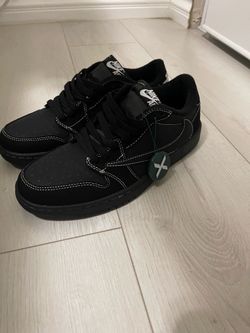 Travis Scott Black Panthoms size 9