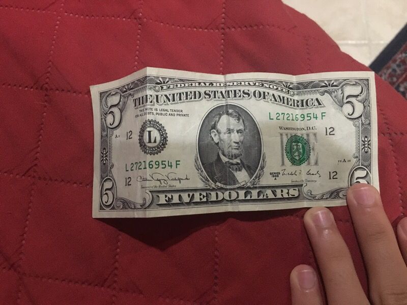 Series 1988 5 dollar bill