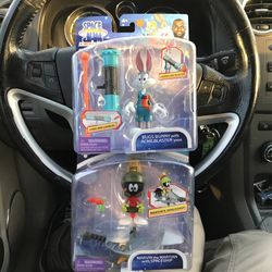 SPACE JAM A NEW LEGACY BUGS BUNNY WITH ACME BLASTER AND MARVIN THE MARTIAN WITH SPACESHIP ACTION FIGURES