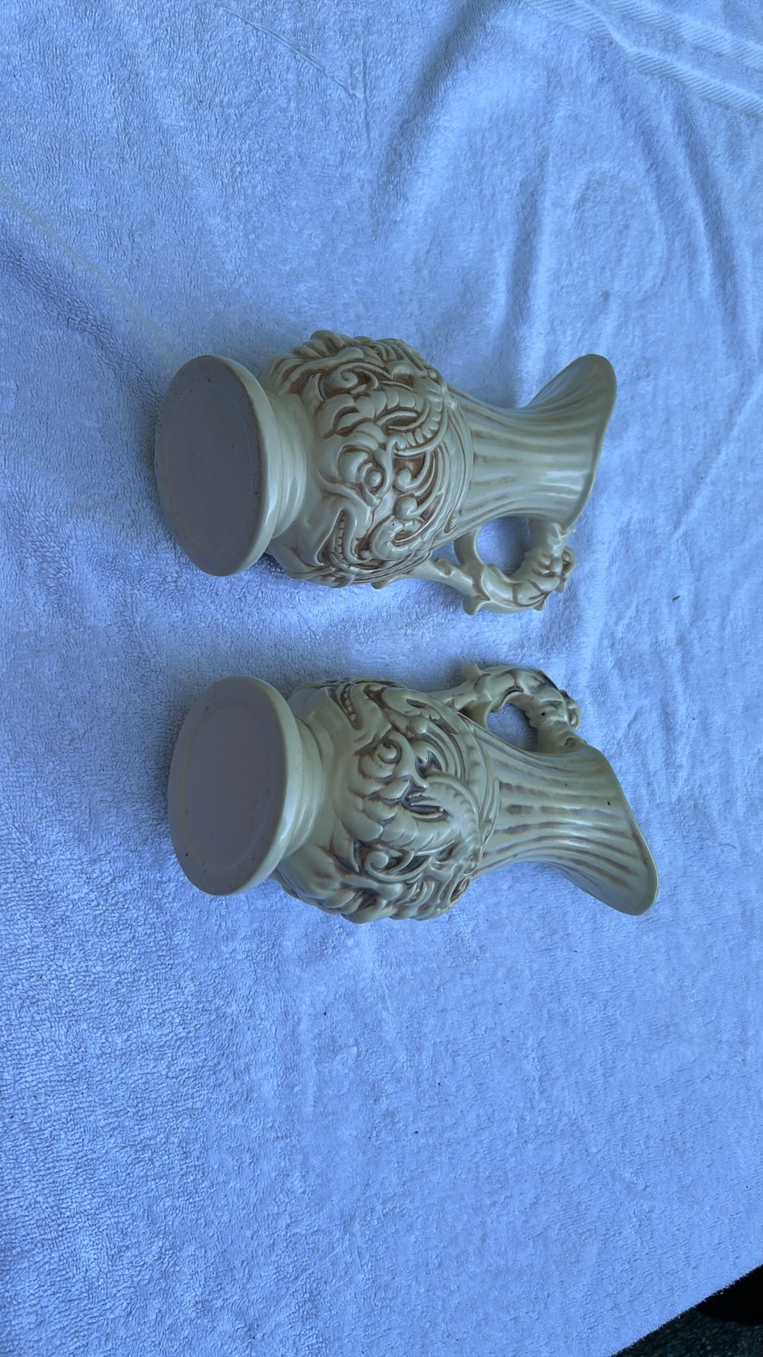 Vintage Redwing 220 Dragon Vase