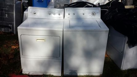 A nice Kenmore washer and dryer set