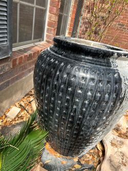 Giant Ceramic Vase Fountain With Reservoir And Pump