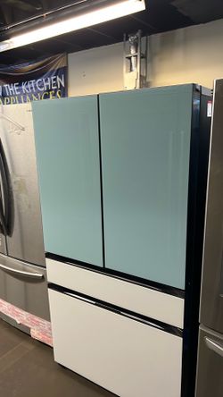 NEW OPEN BOX SAMSUNG FOUR DOOR REFRIGERATOR BESPOKE GLASS PANELS
