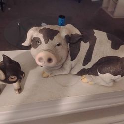 Decorative Pig And Piglet