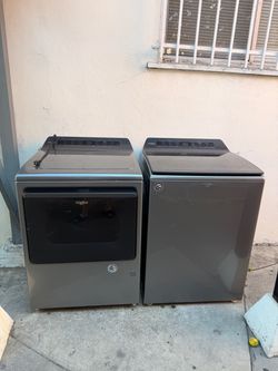 Whirlpool Washer and Dryer Set
