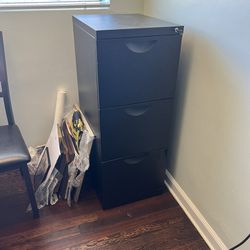 File Cabinet With Lock