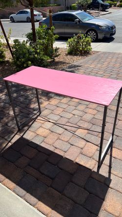 Pink work desk