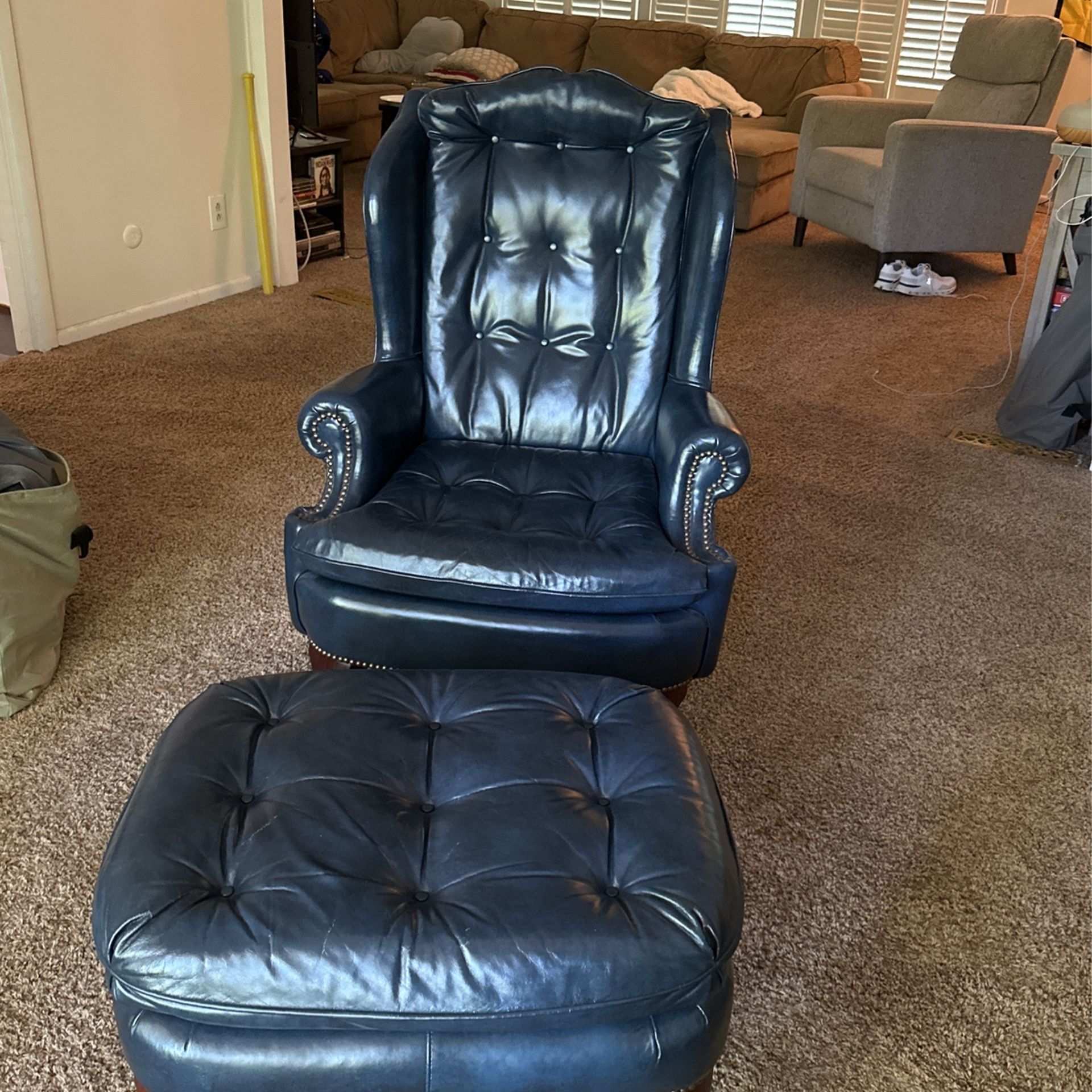 Vintage Leather Chair With Ottoman